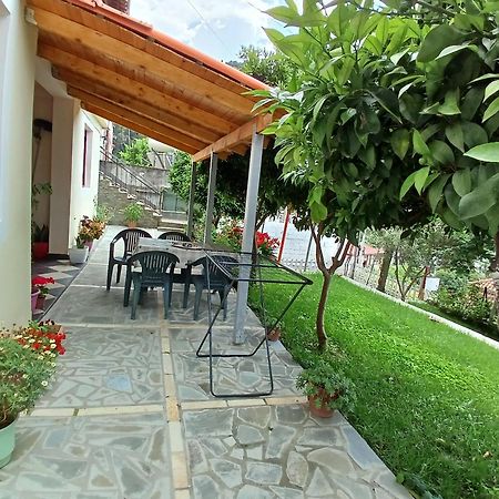 Guest House Noah&Kristel Berat Exterior photo