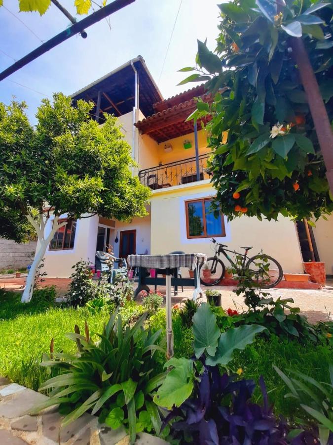 Guest House Noah&Kristel Berat Exterior photo