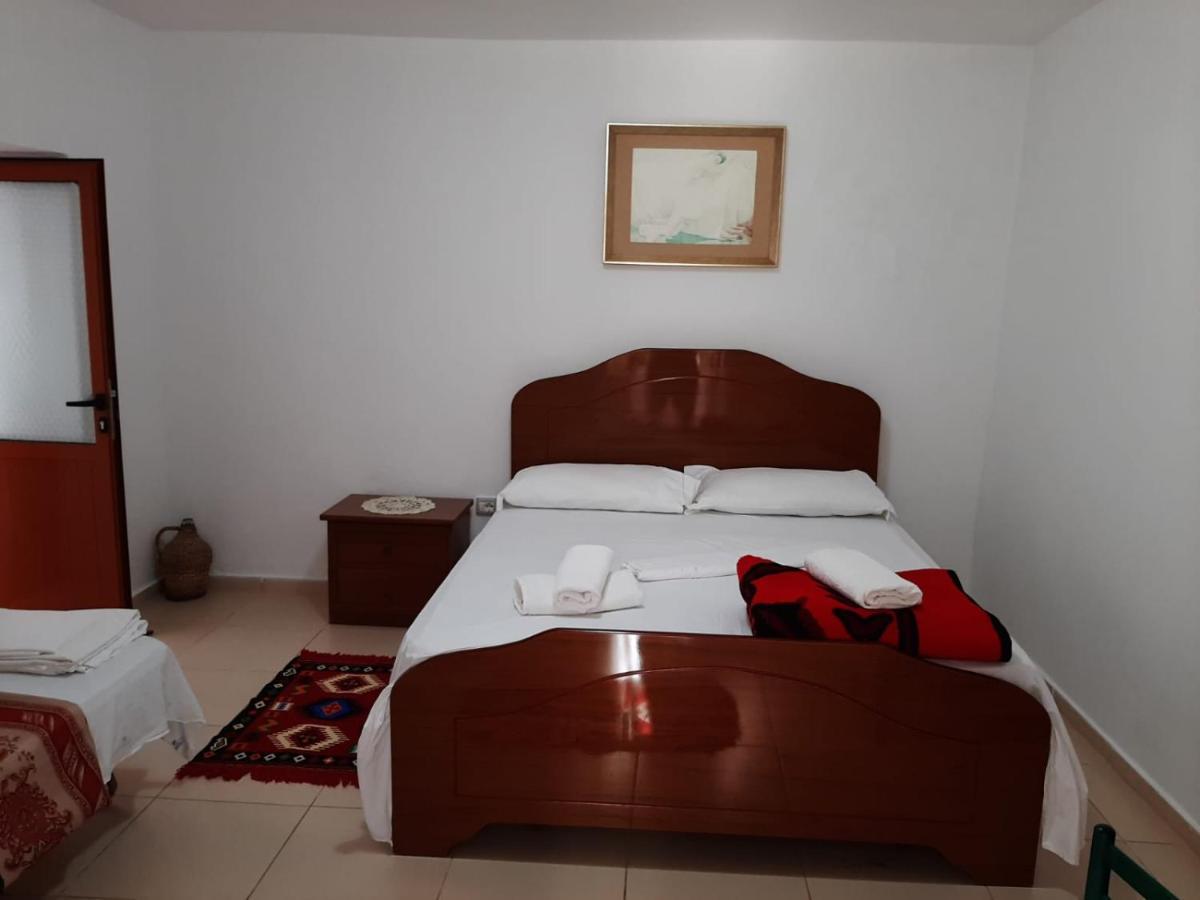 Guest House Noah&Kristel Berat Exterior photo