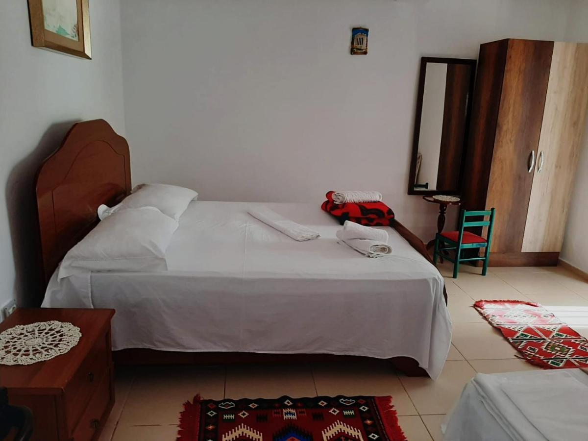 Guest House Noah&Kristel Berat Exterior photo