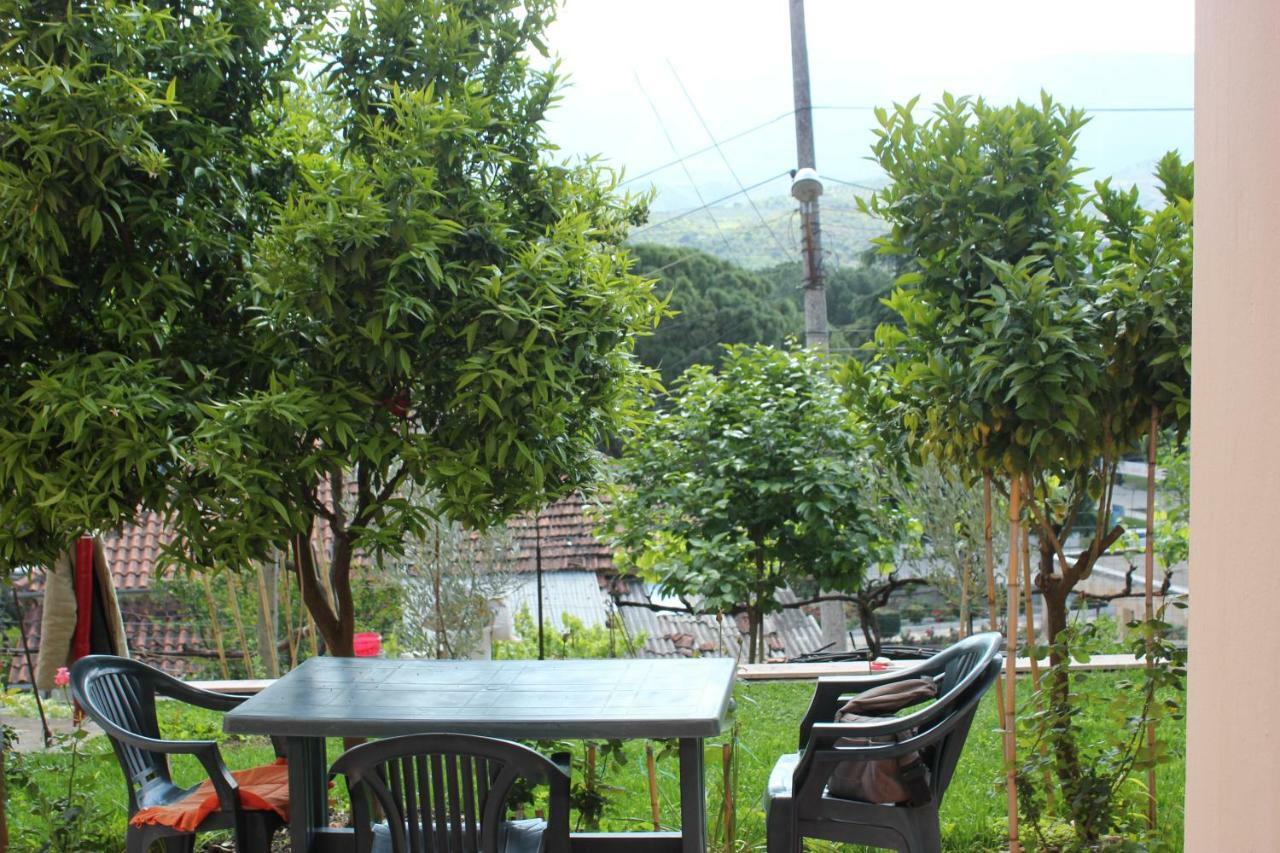 Guest House Noah&Kristel Berat Exterior photo